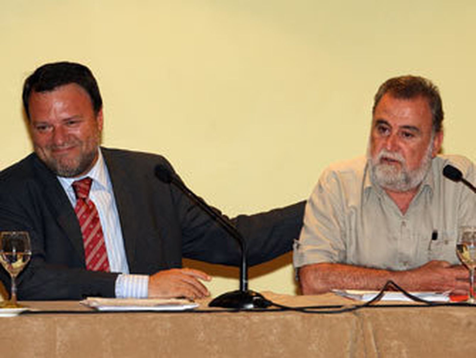 La Fundación DeSevilla pide que se impute a Monteseirín tras la sentencia del TSJA sobre Castaño