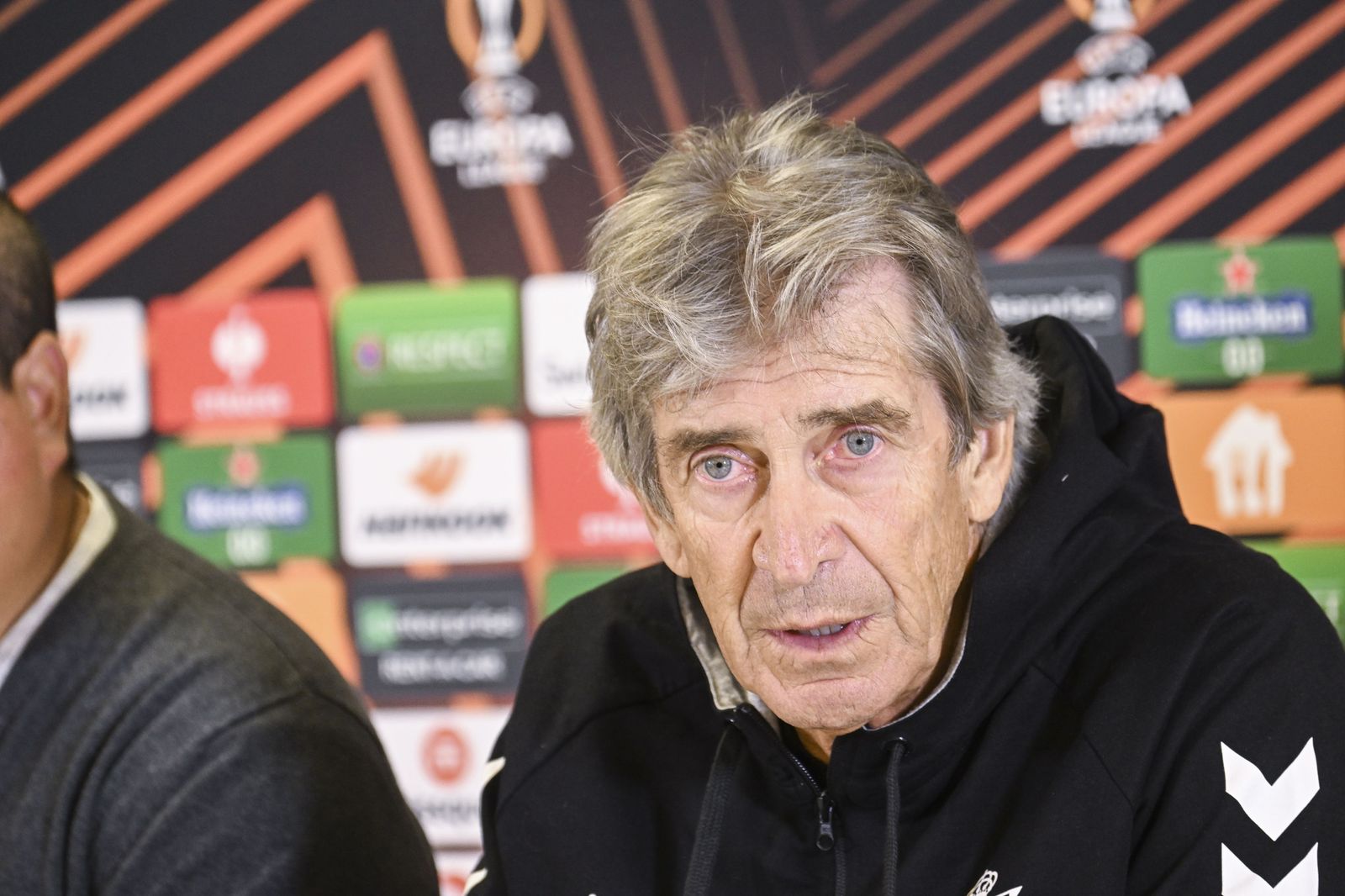 Las imágenes del viaje a Helsinki del Betis