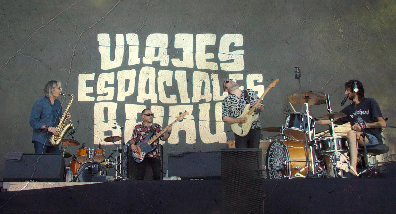 La banda vuelve en formato cuarteto a sus raíces instrumentales para presentar su segundo disco, 'Punto Desperanza'.