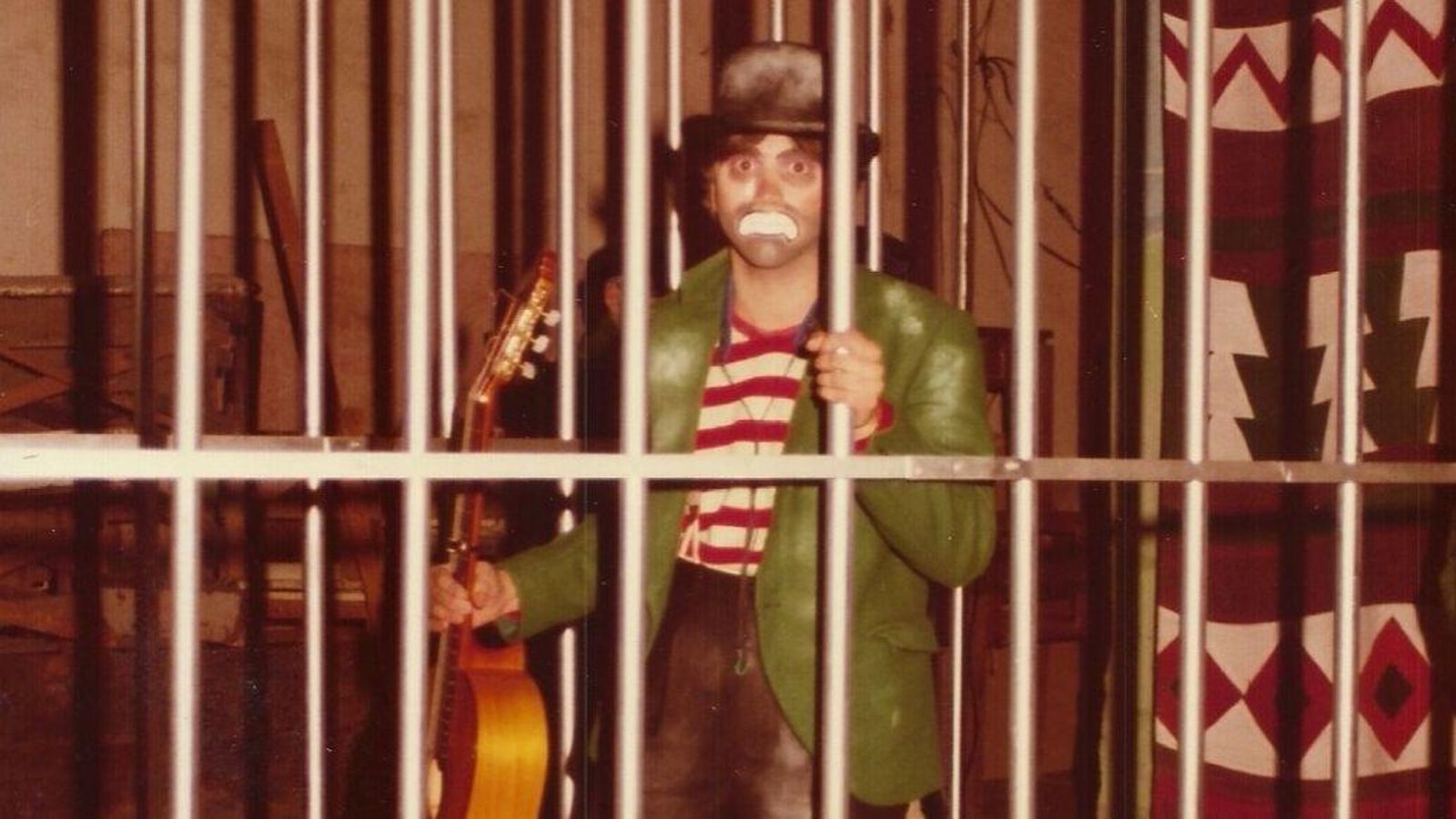 En la comparsa ‘Entre rejas’, primer premio de 1985.