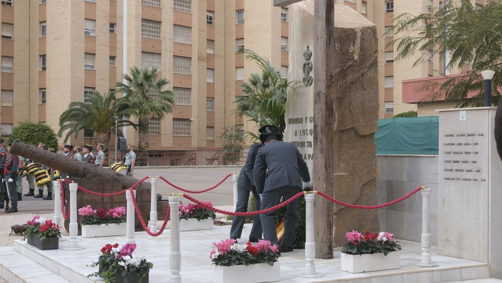 Las imágenes de la toma de posesión del nuevo coronel jefe de la Guardia Civil de Almería