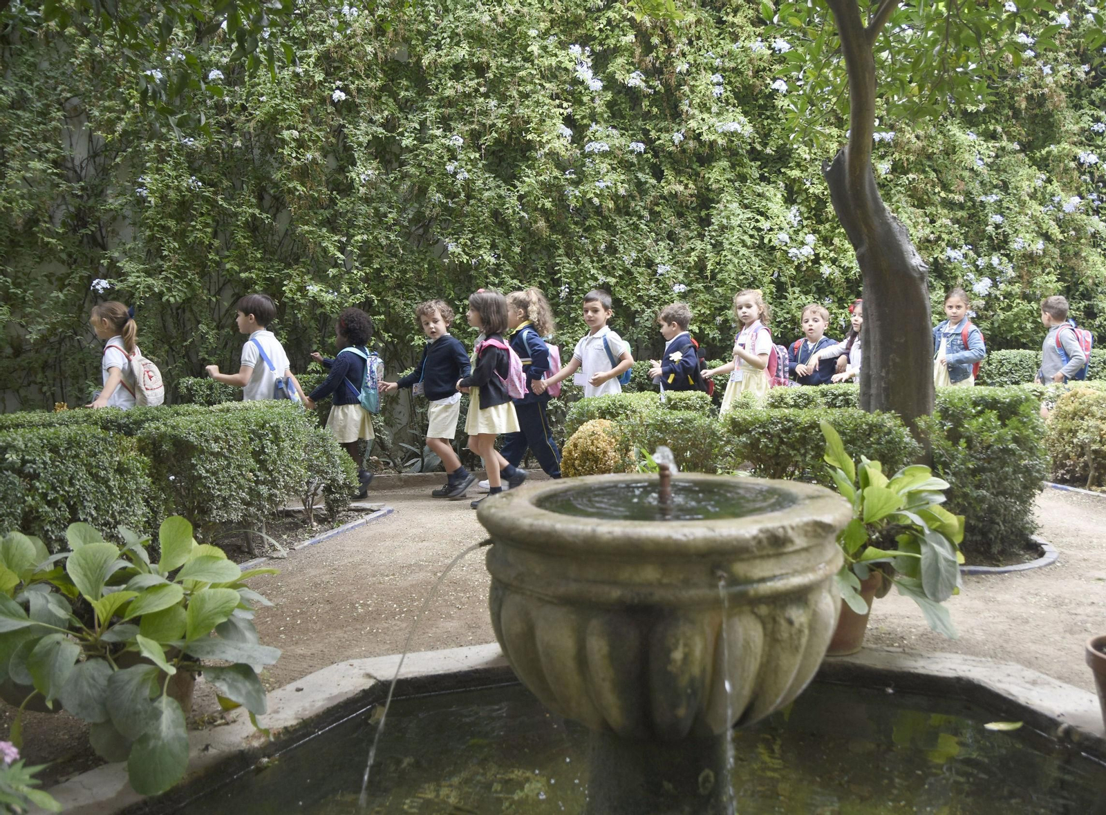 Visita de escolares al Palacio de Viana, sede de la Fundación Cajasur.