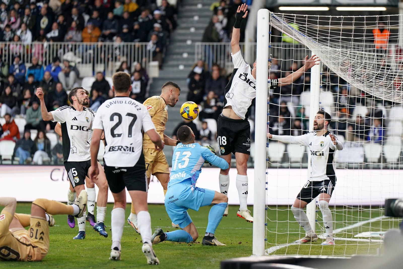 El Burgos-Málaga CF, en fotos