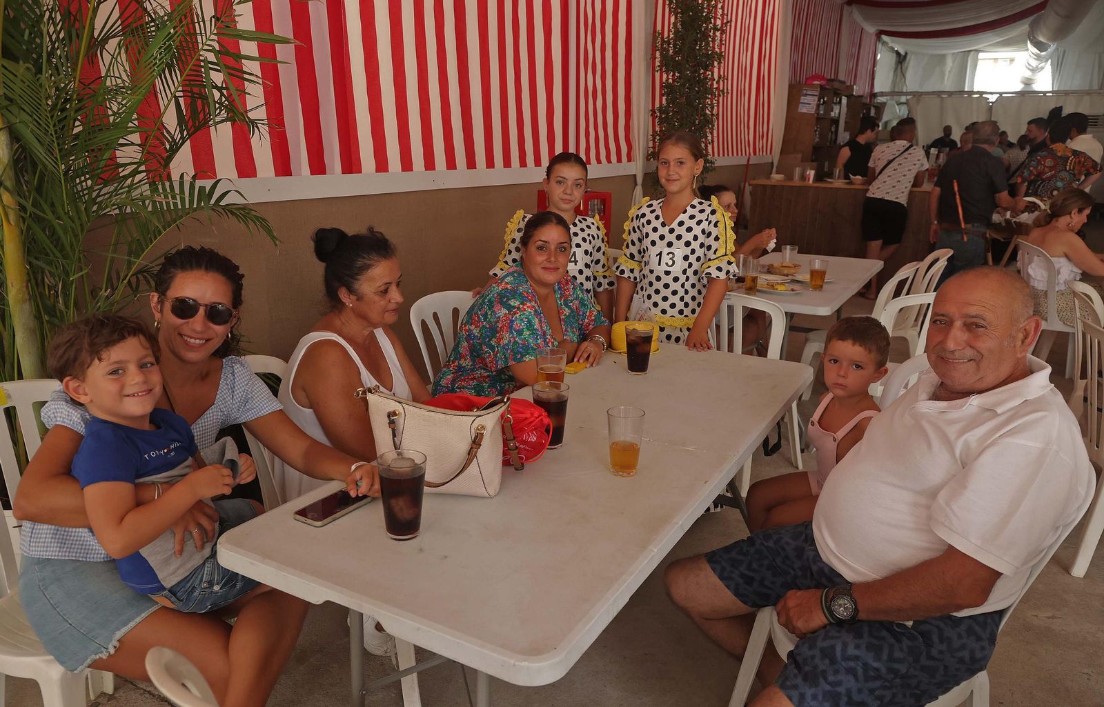 Fotos del Domingo Rociero en la Feria Real de San Roque