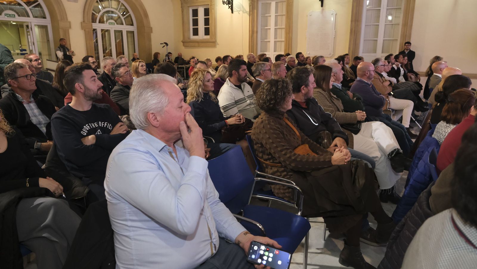 La marca gourmet 'Sabores Almería' presenta su calendario 2026 a los empresarios de Almería