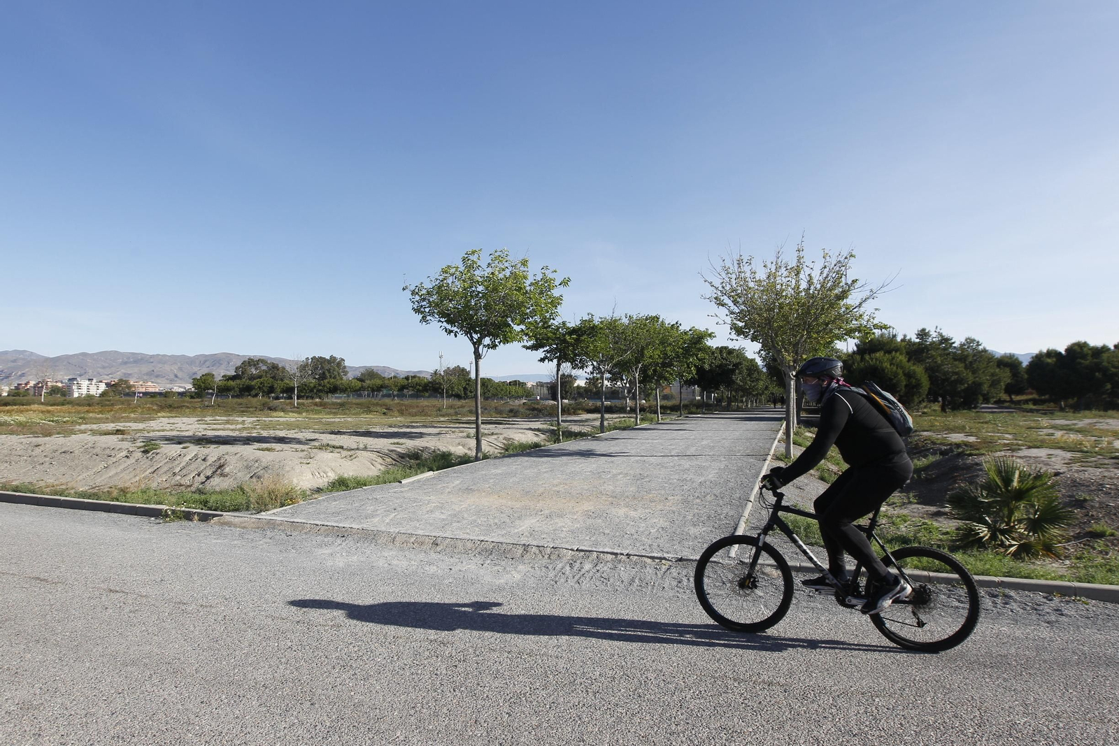 Fotogalería domingo de deporte en coronavirus. COVID-19. Almería