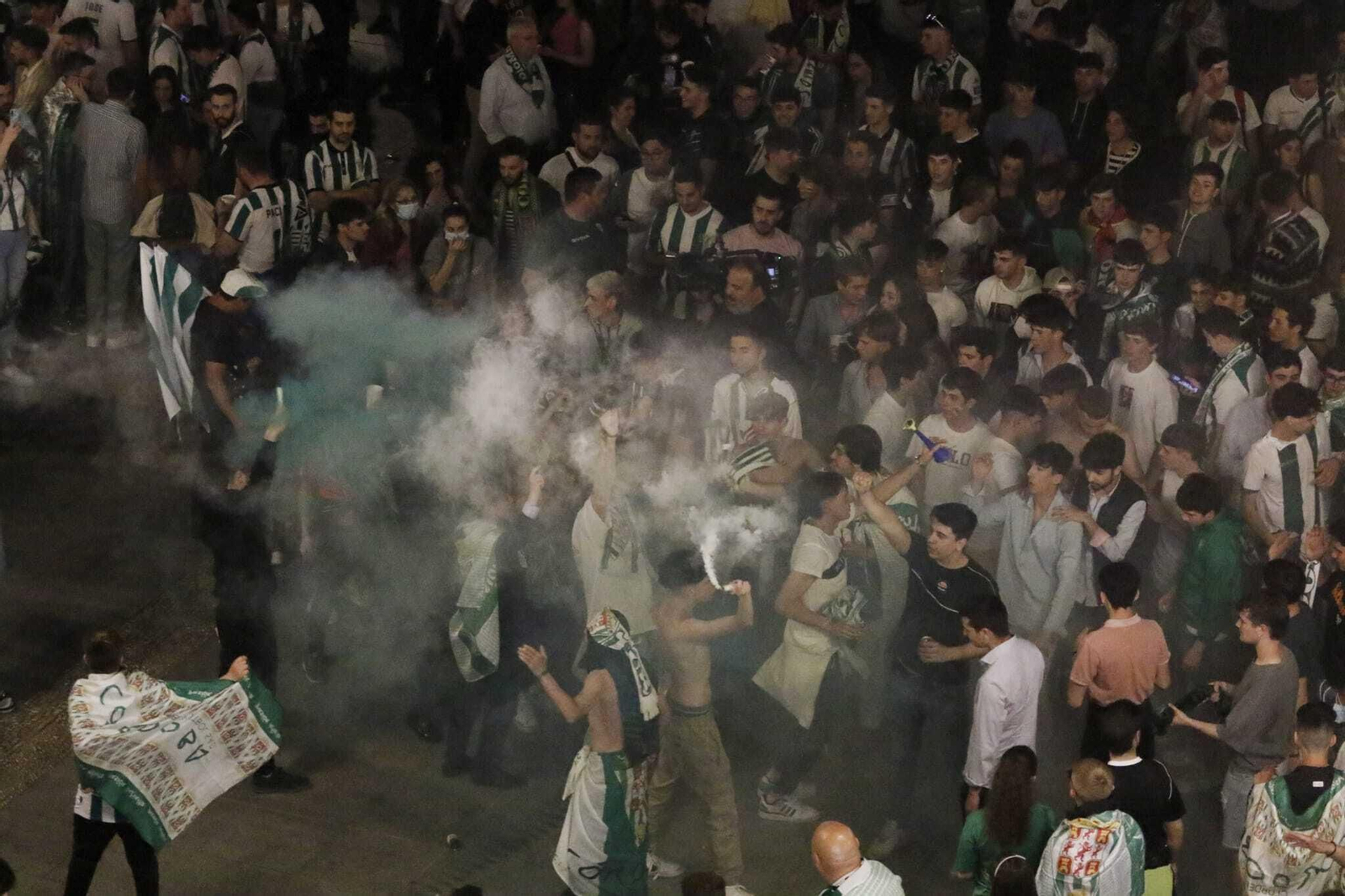 La celebración del ascenso del Córdoba CF en Las Tendillas, en imágenes