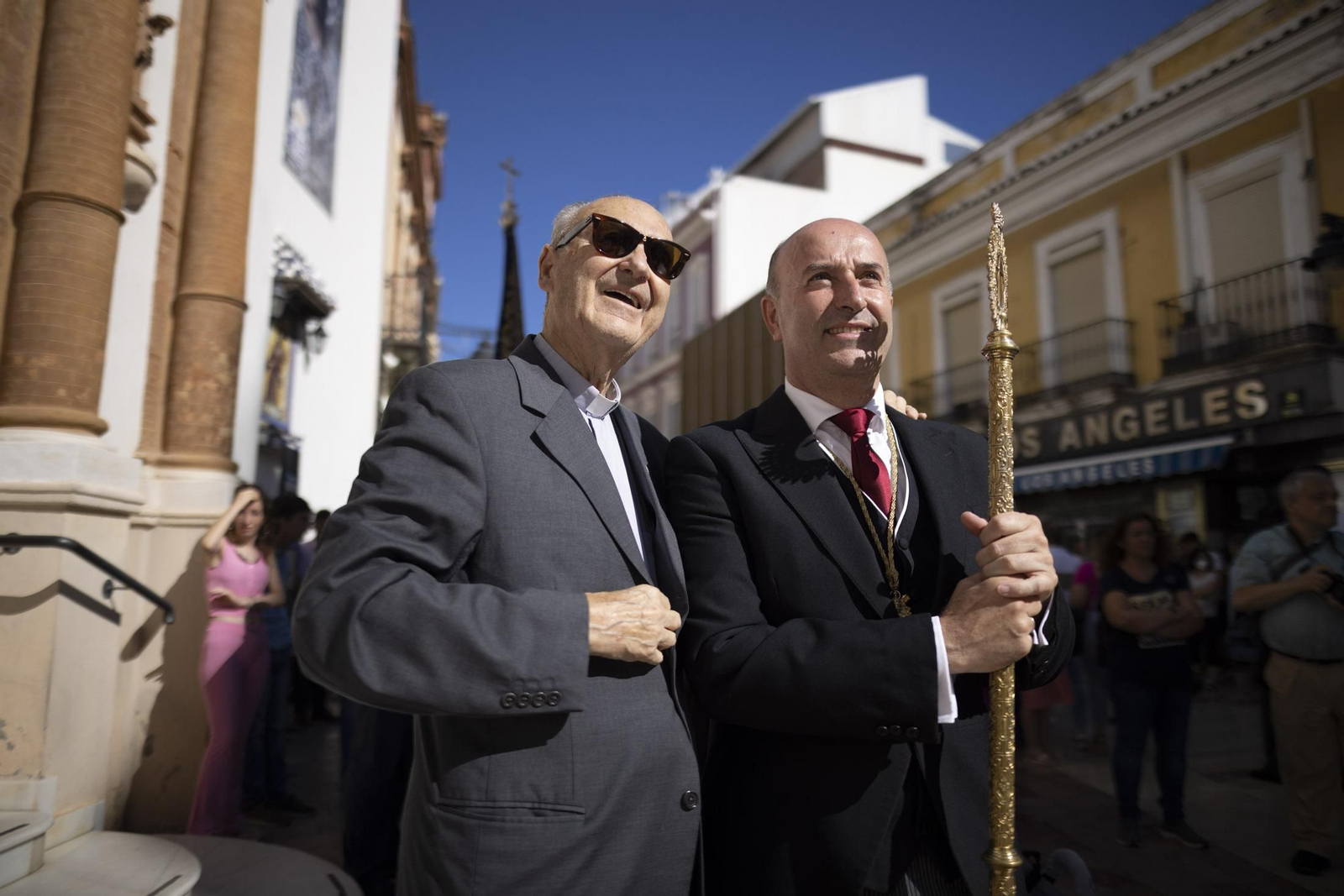 Imágenes de la salida extraordinaria de La Borriquita por las calles de Huelva