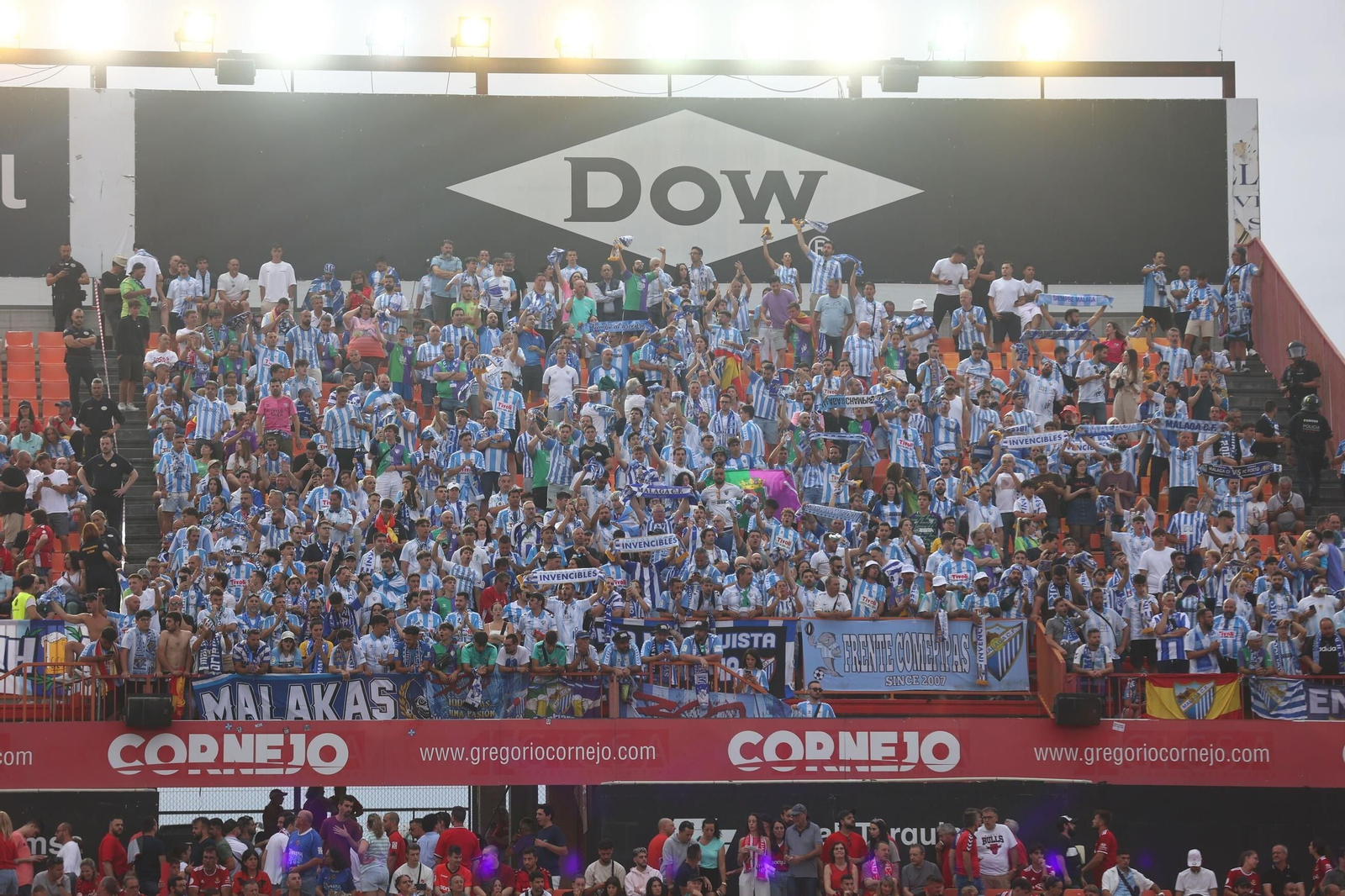 Así fue la locura del ascenso del Málaga CF en Tarragona