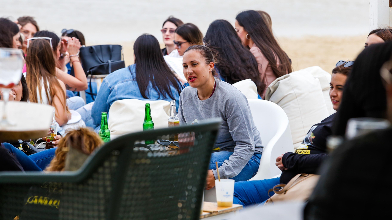 Un día de levante en Tarifa, en imágenes