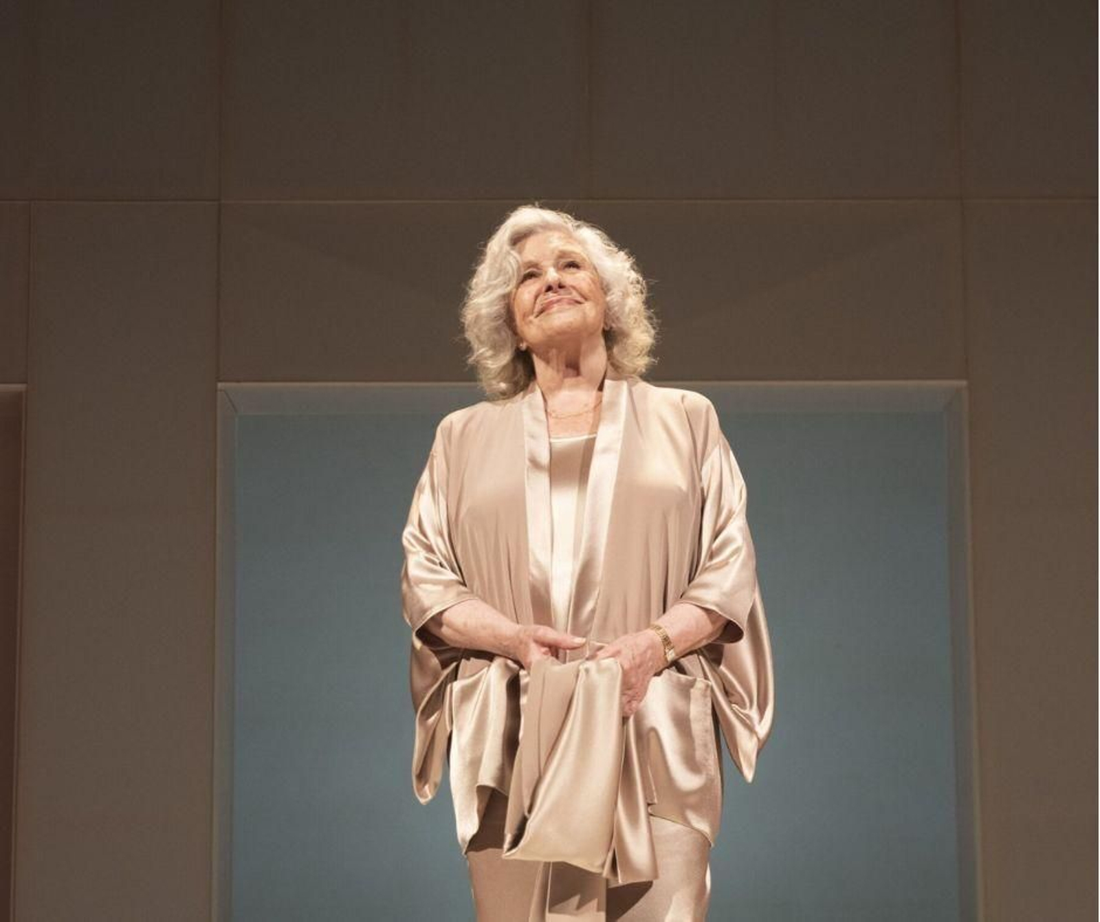 Lola Herrera durante una representación de "Adictos. Jugando a ser dioses" Lola Herrera durante una representación de "Adictos. Jugando a ser dioses"