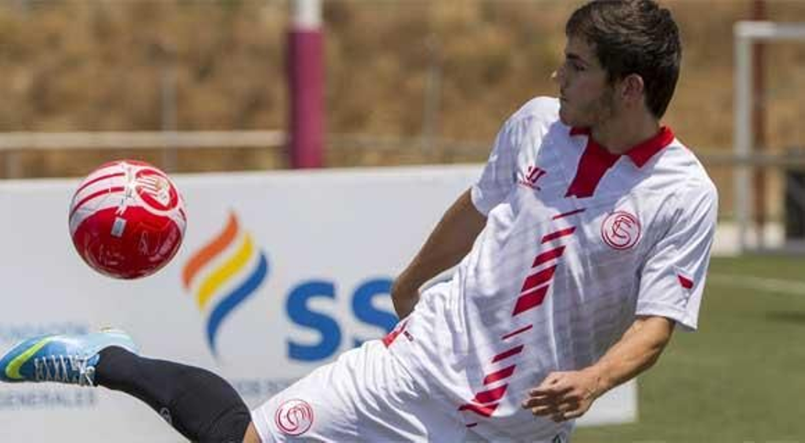 Jairo: "Tenemos ganas de sacar algo positivo del Camp Nou"