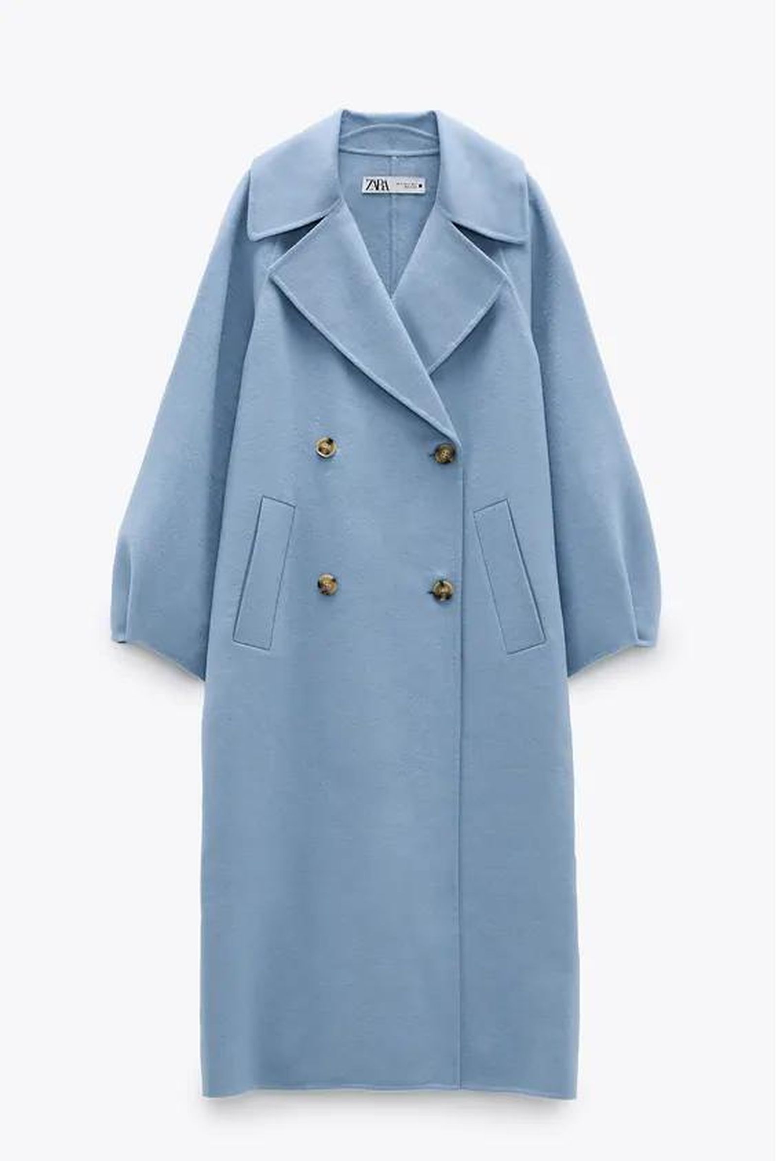 Abrigo celeste de Zara.