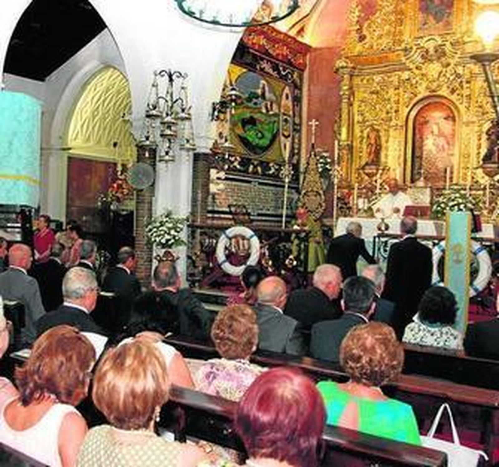 Interior del santuario de la Virgen de la Cinta.