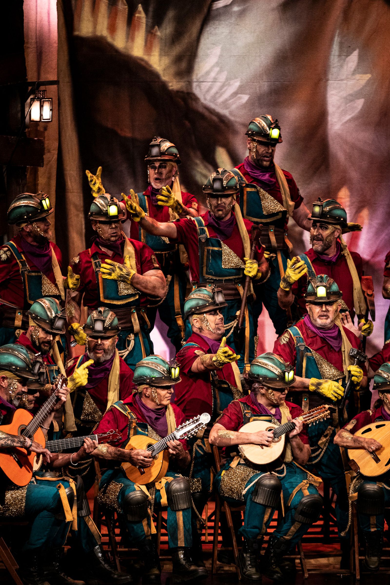 Búscate entre las mejores imágenes de la primera sesión de semifinales del COAC 2025