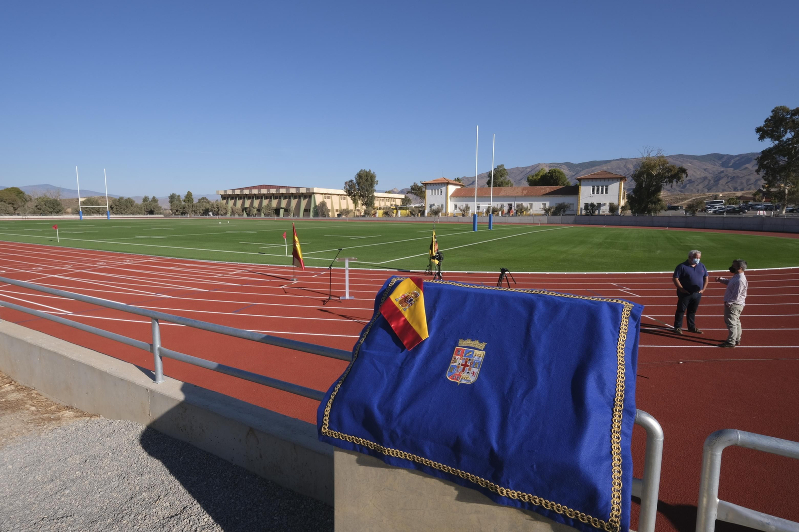 Fotogalería inauguración pista de atletismo y campo de rugby en la Base Militar Álvarez de Sotomayor