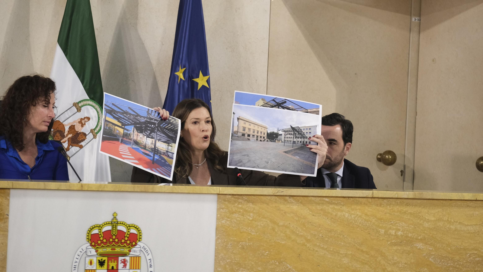 Imágenes del Pleno del Ayuntamiento de Almería sobre el estado de la Ciudad