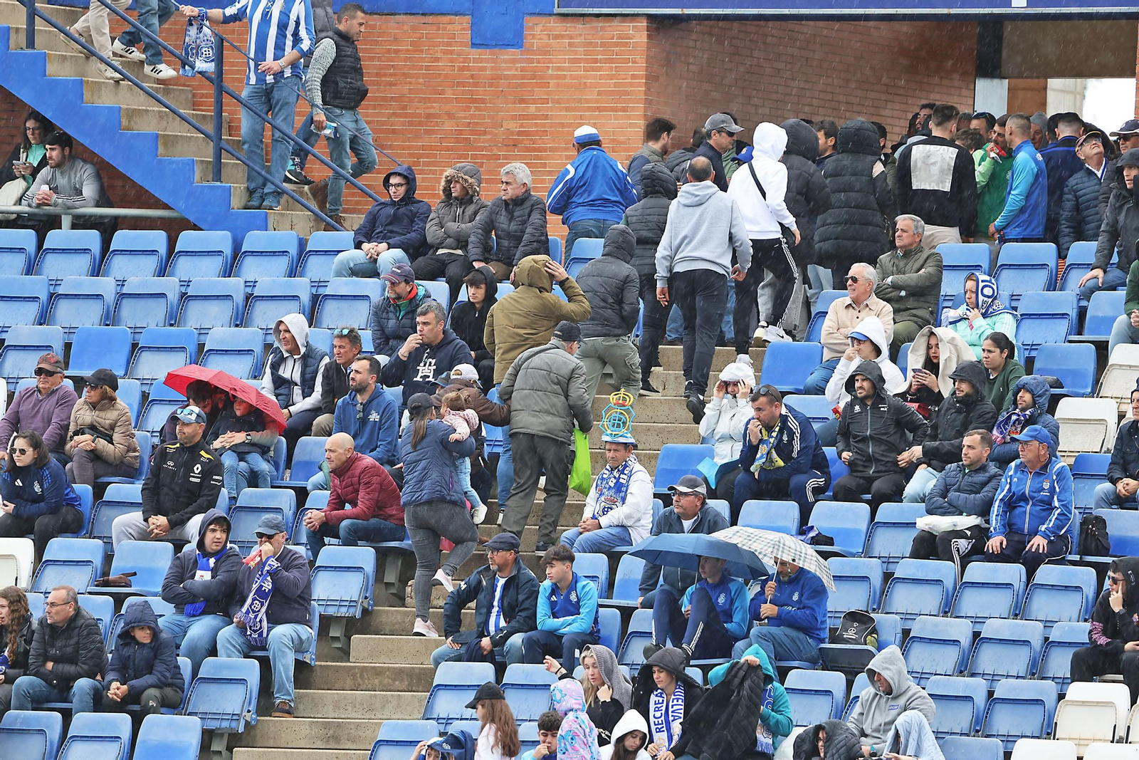 Búscate en el Nuevo Colombino en el Recreativo de Huelva vs Antequera
