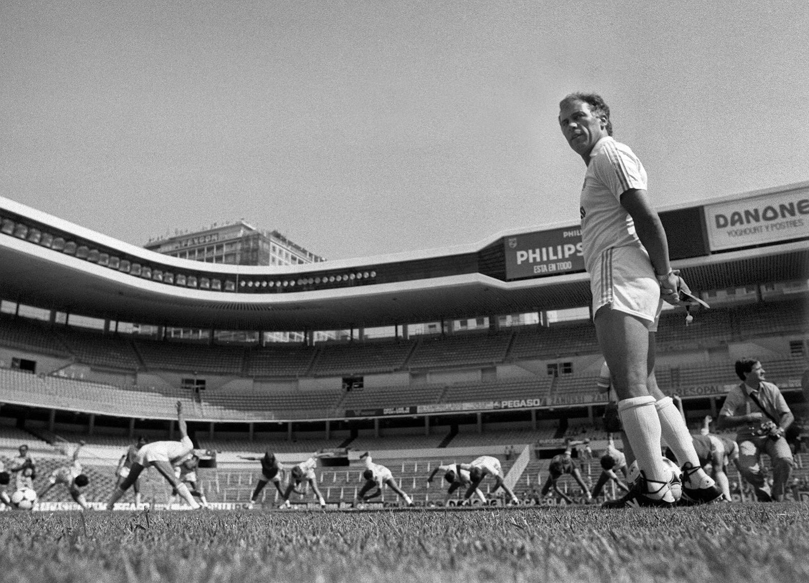 Amancio Amaro, durante su etapa de entrenador en 1984.