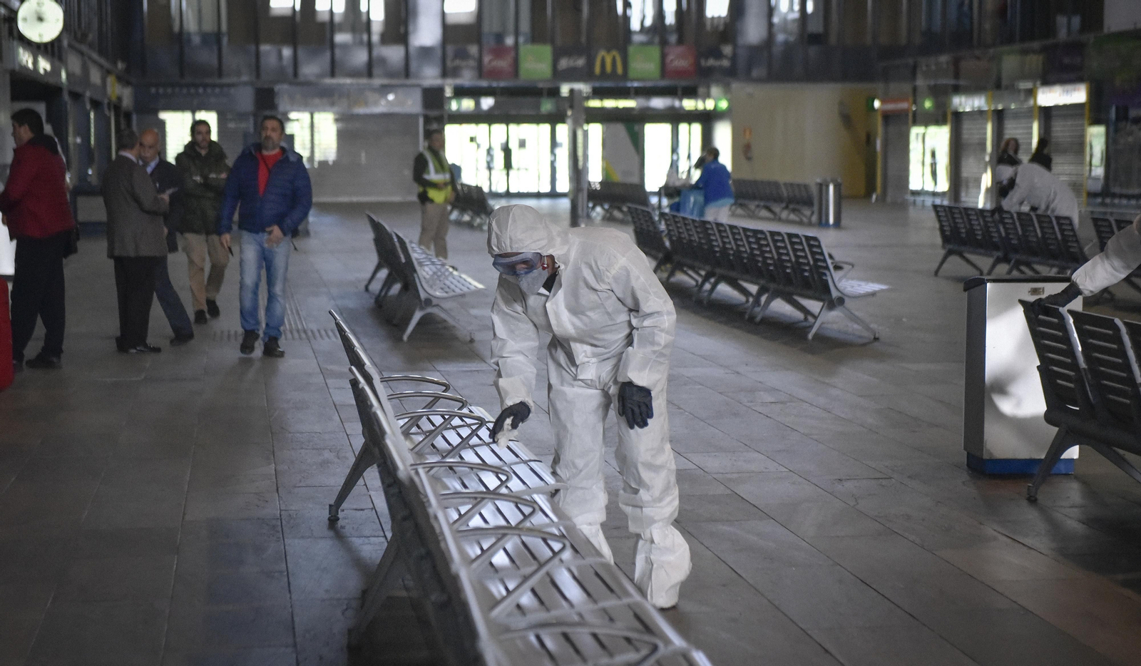 Las imágenes del estado de alarma en Sevilla