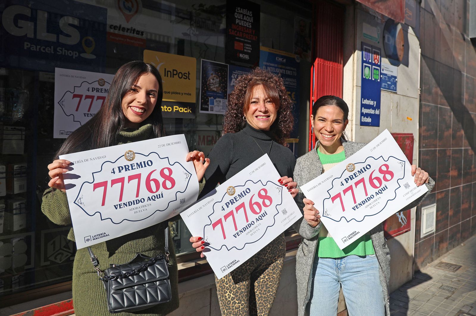 Imágenes de la celebración de los premios de la Lotería de Navidad en Huelva