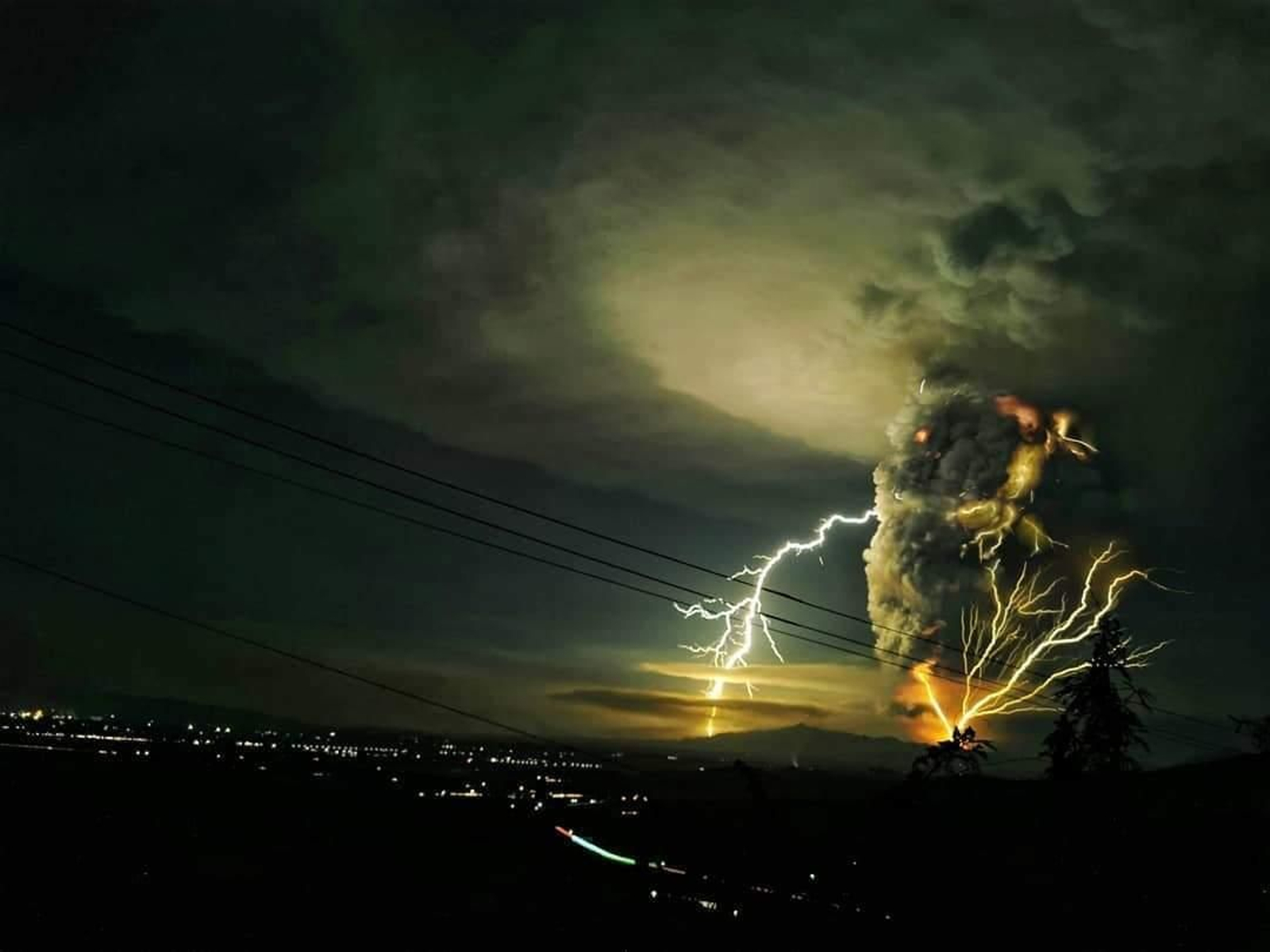 Las imágenes del volcán Taal