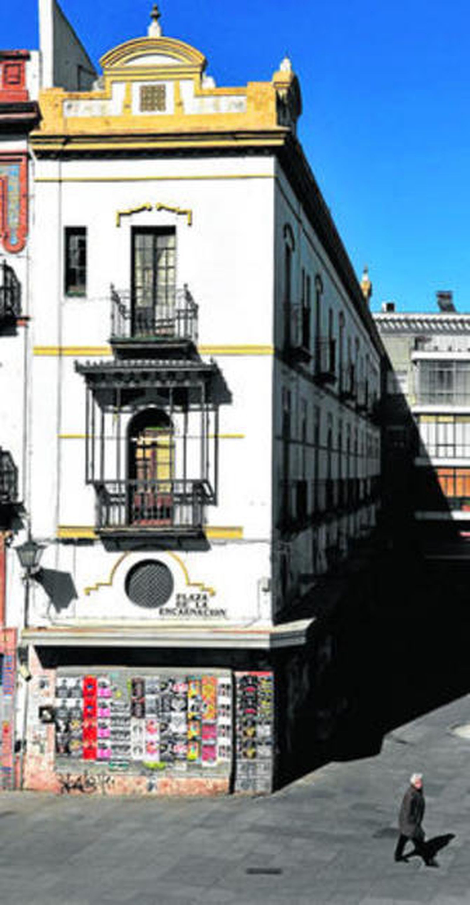 Fachada lateral del edificio Regina 1 , que acogerá pisos, locales y oficinas.