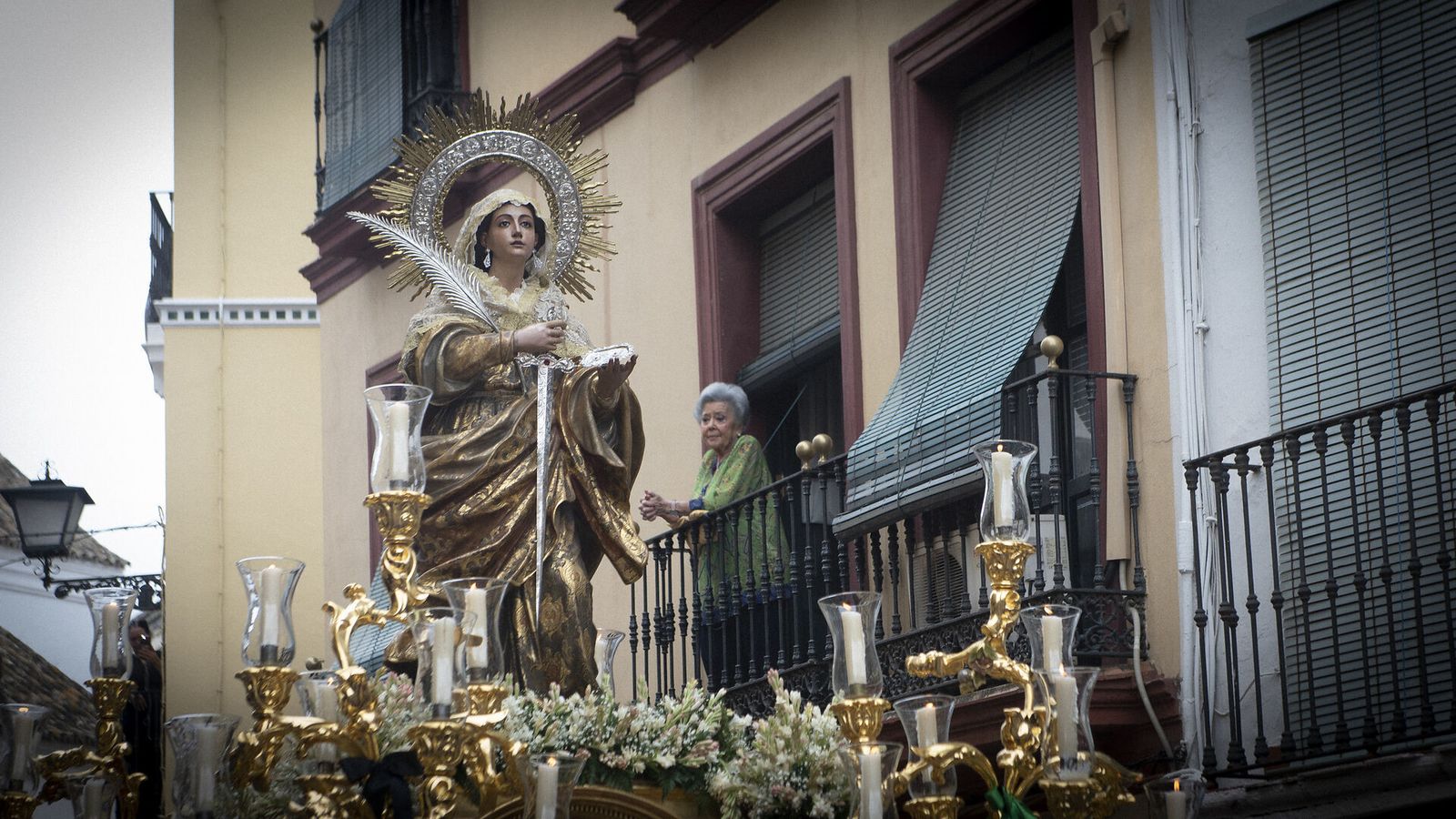 Santa Lucía en su procesión anual