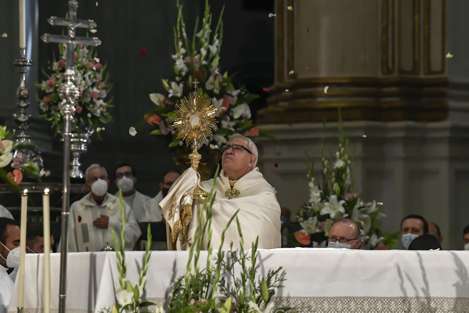 Fotos: la celebración del Corpus Christi 2021 en la Catedral de Granada