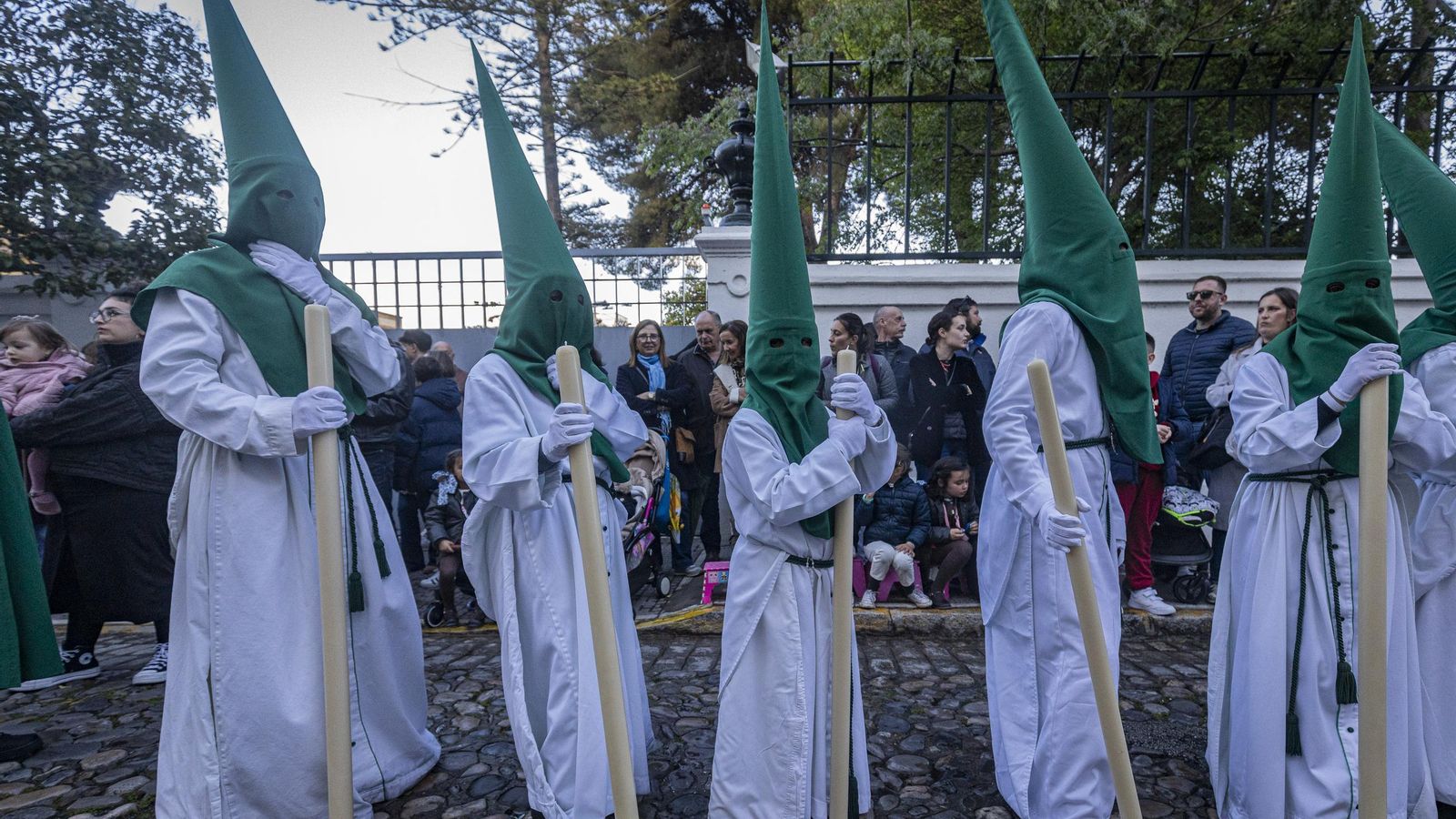 En imágenes, El Huerto de San Fernando fue la única hermandad del Martes Santo