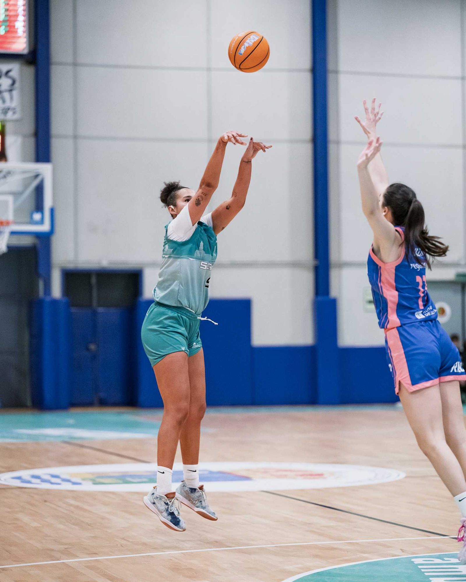 CAB Estepona-Baxi Ferrol: Partido redondo para hacer vibrar al Pineda