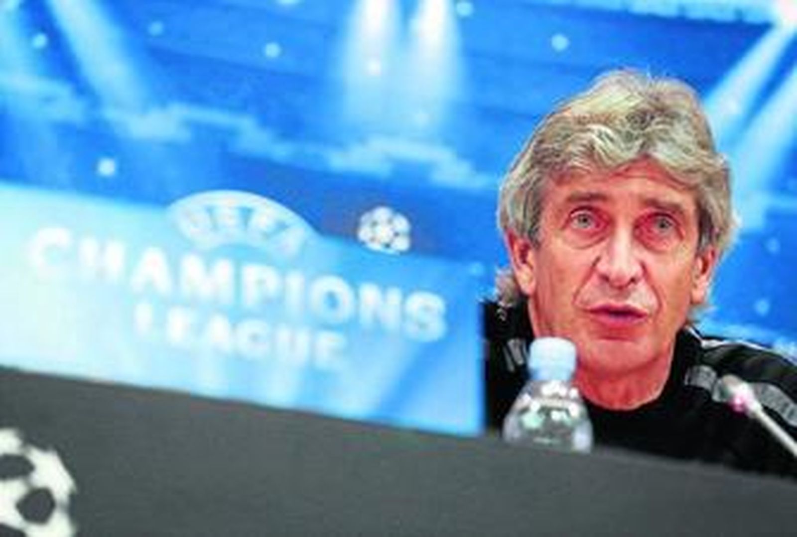 Manuel Pellegrini, durante la conferencia de prensa en La Rosaleda.