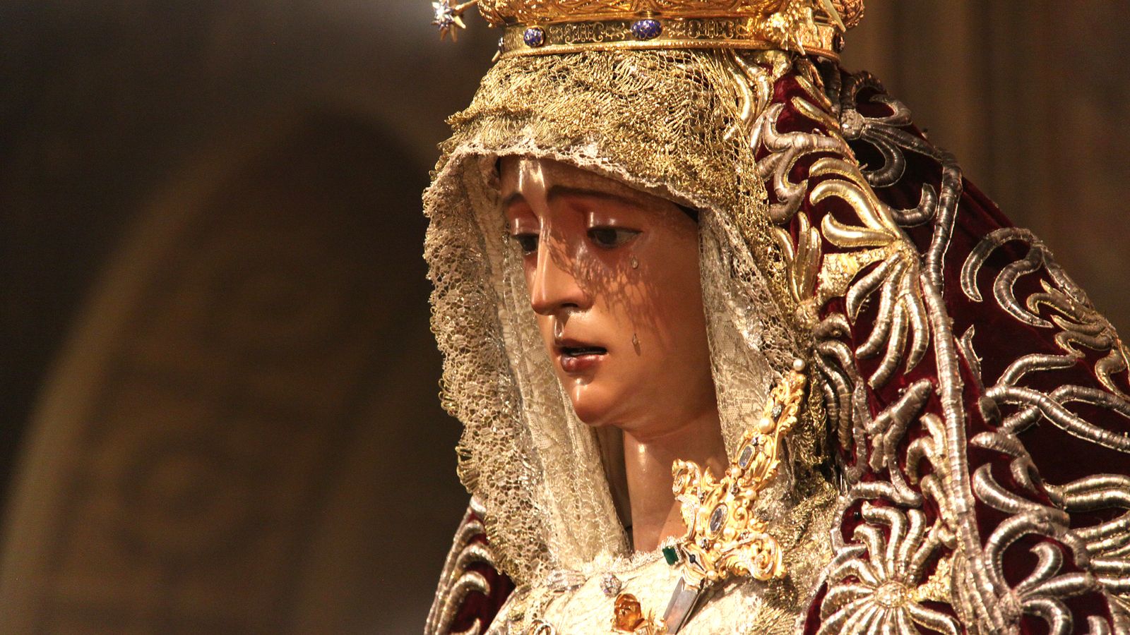 La Virgen del Valle en solemne veneración