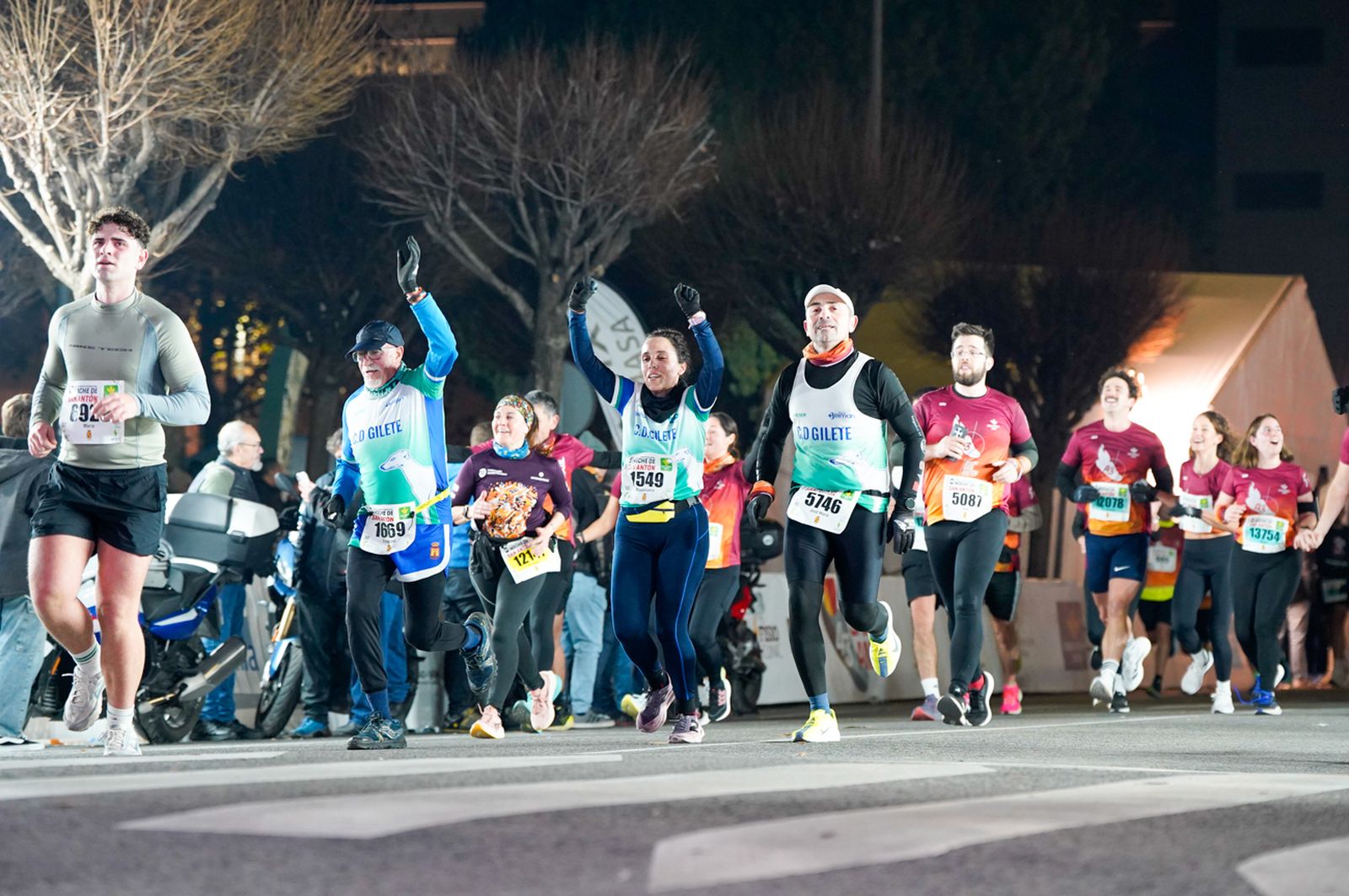 En imágenes: búscate en tu llegada a meta de la Carrera de San Antón 2026 (20)