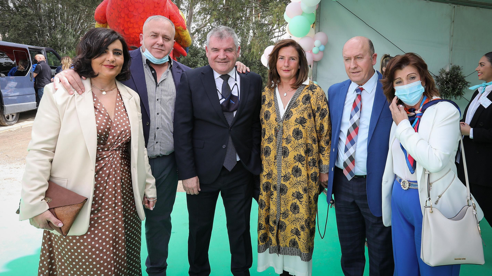 Artistas, políticos y empresarios en el bautizo de los nietos de José Luis López en Jerez