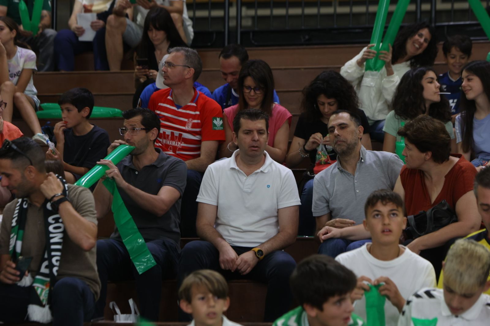 Búscate en el o Betis Granada de baloncesto