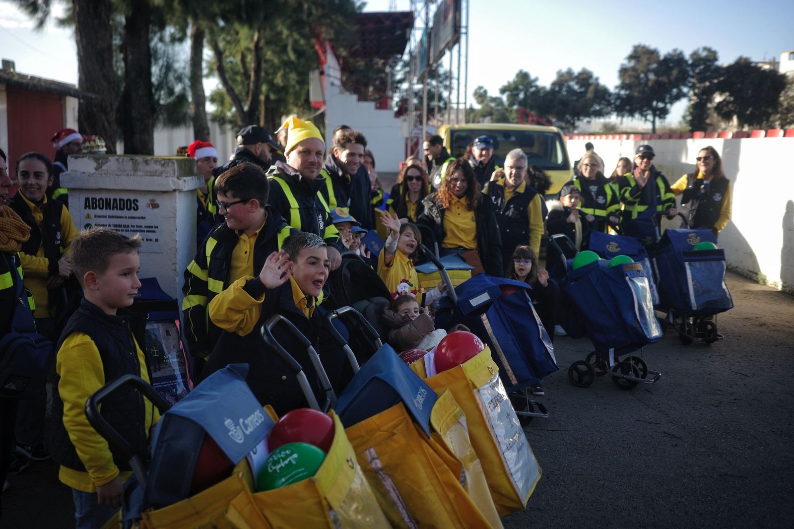 Las imágenes de la Cabalgata de Reyes Magos de Chiclana 2026