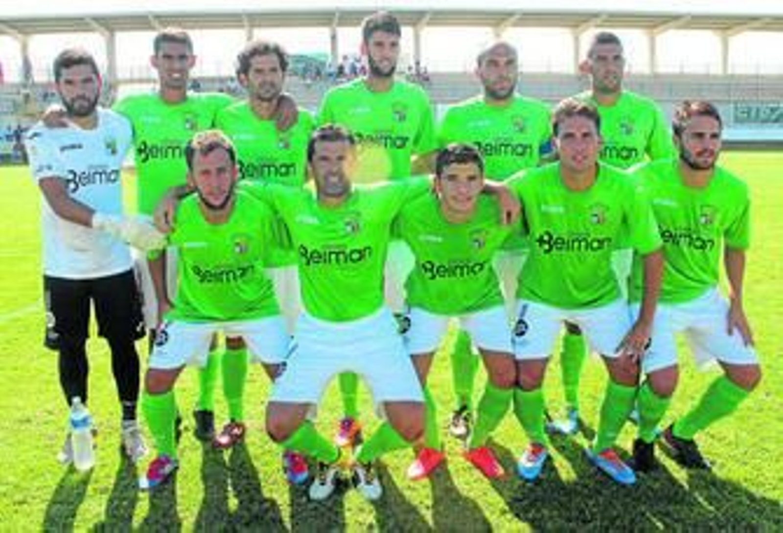 El primer once de la historia del Guada en categoría nacional estuvo formado por Lebrón, Alfonso, Luis Castillo, Borja, Diego Galiano, Adrián Martín, Alberto, Paco Castillo, Jesús, Juanito Benítez y Migue.