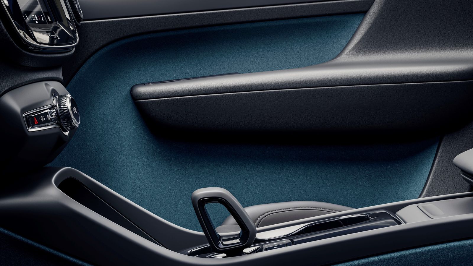 Muchos fabricantes ya apuestan por tejidos procedentes del reciclado de botellas de agua, por ejemplo.