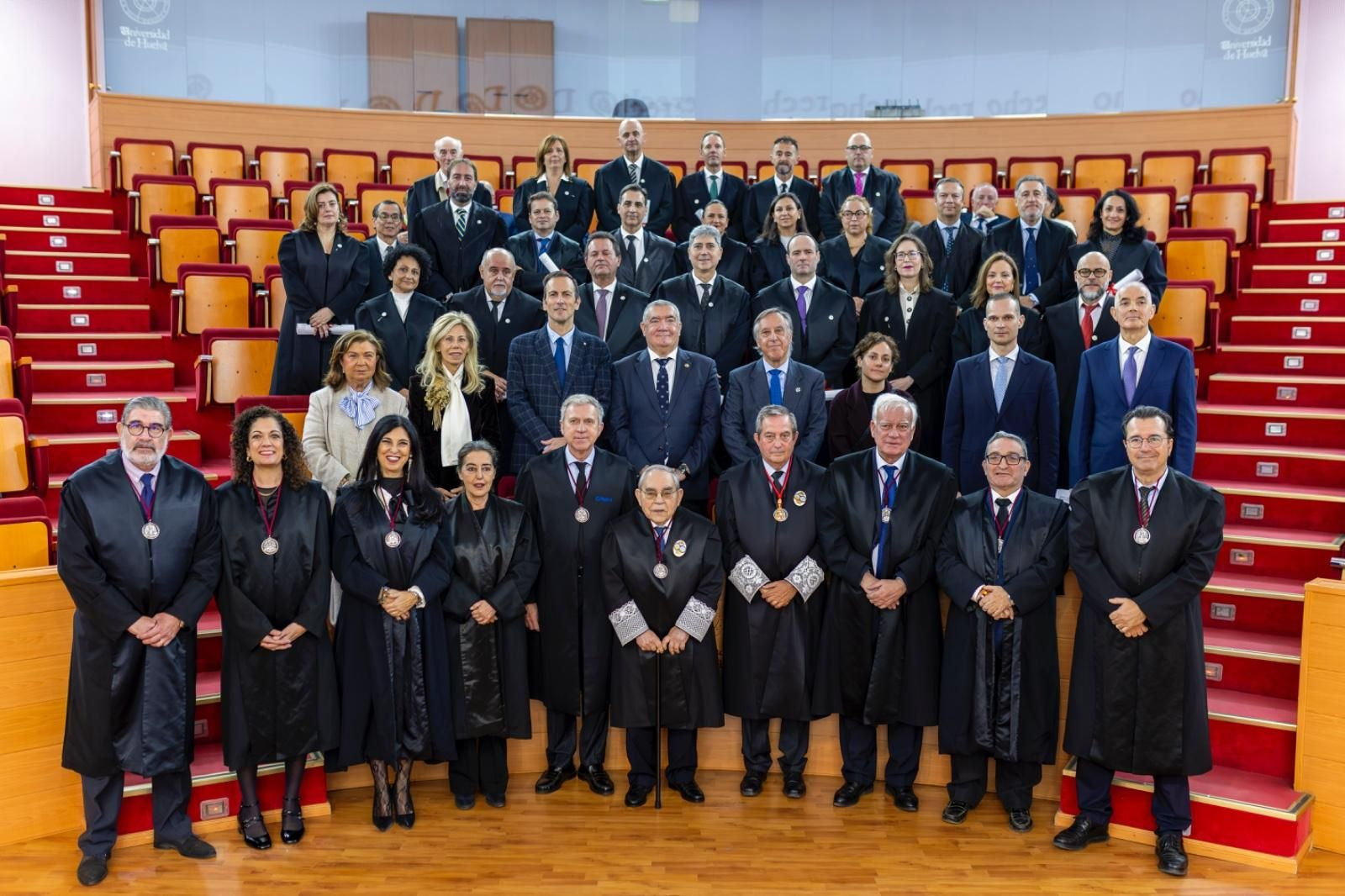 Los representantes del Colegio de Abogado de Huelva.