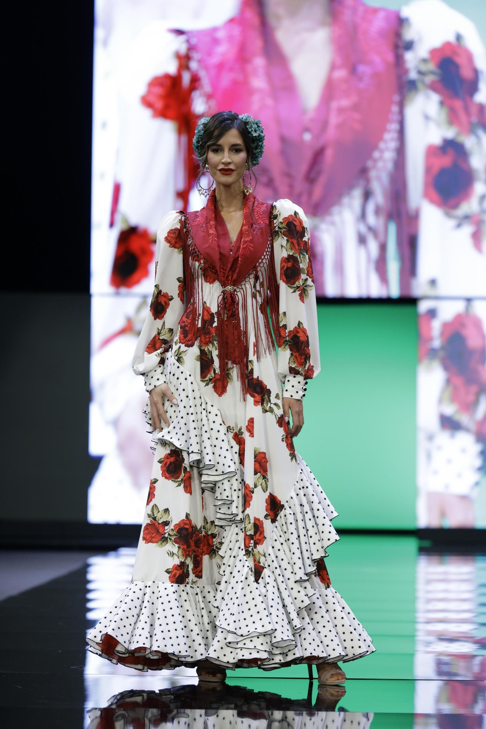 Desfile de Hermanas Serrano en SIMOF 2025, todas las fotos