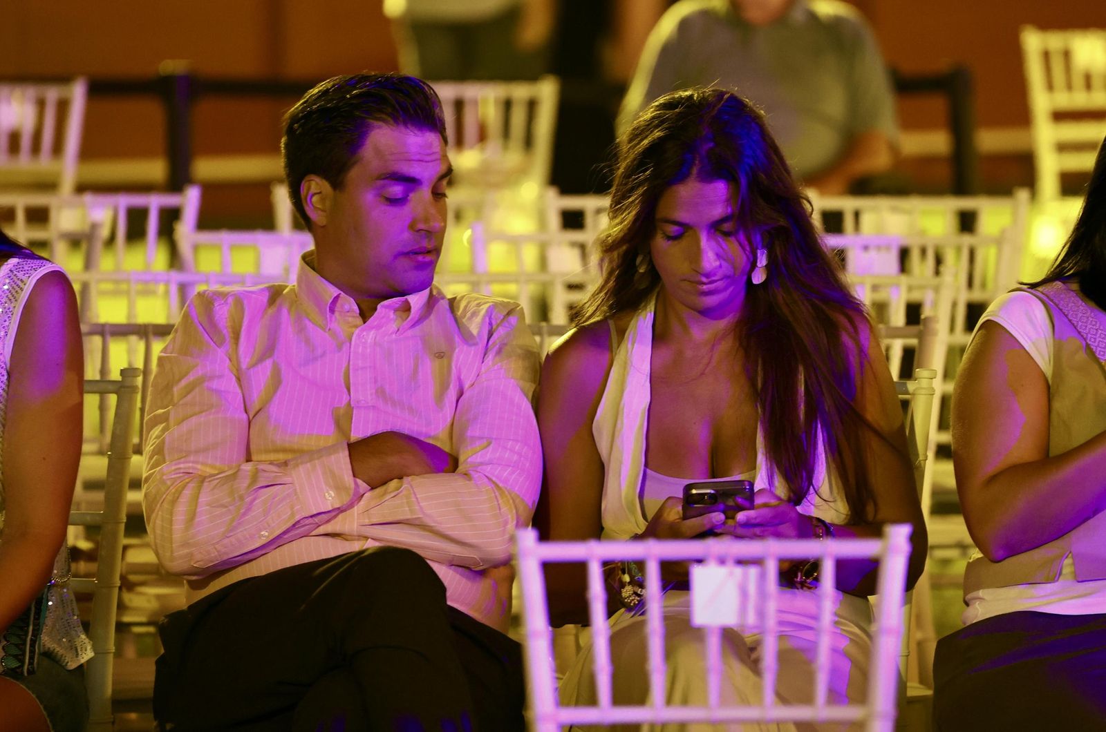 Búscate en el concierto de Hombres G