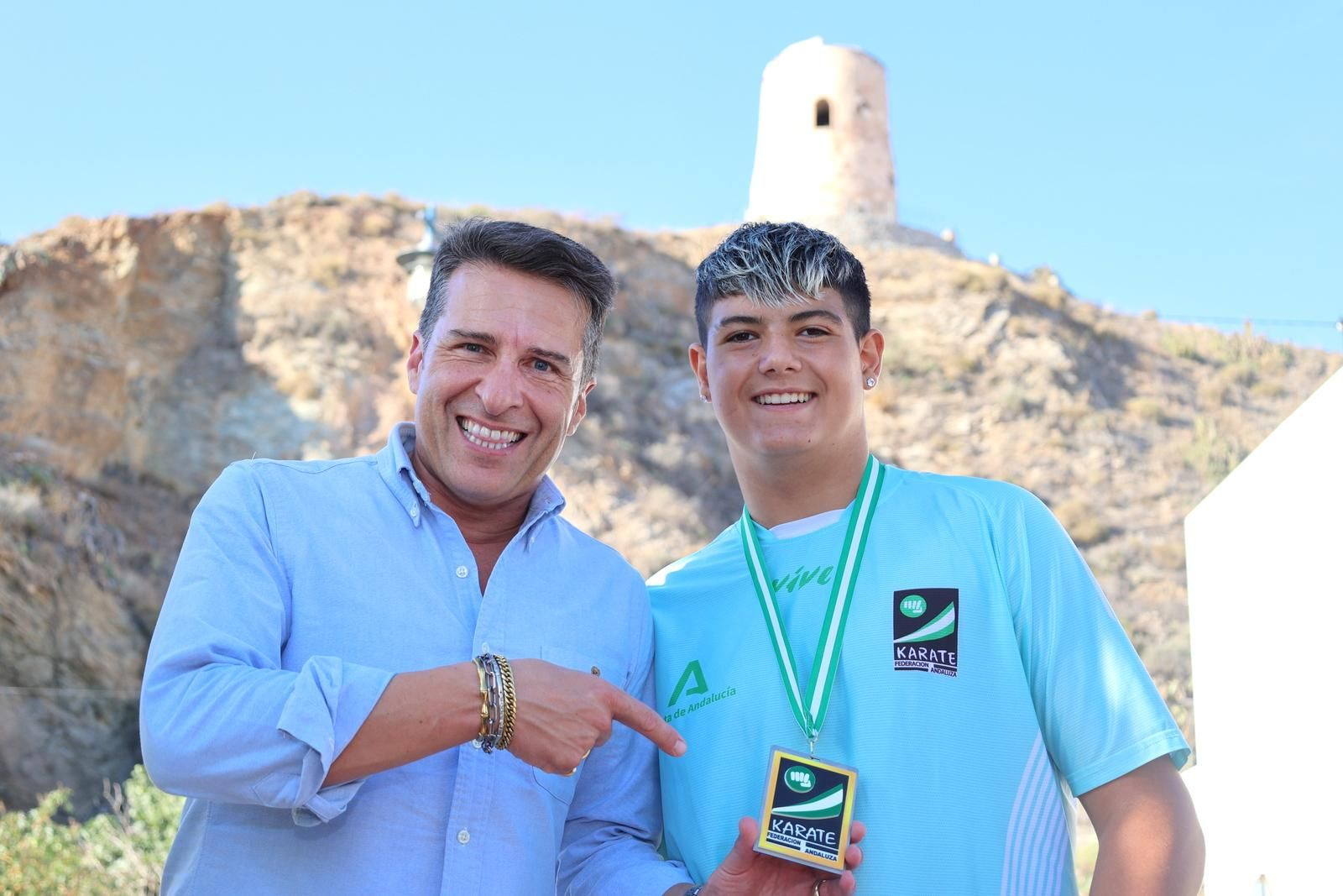 Óscar Medina con Adonai Moya