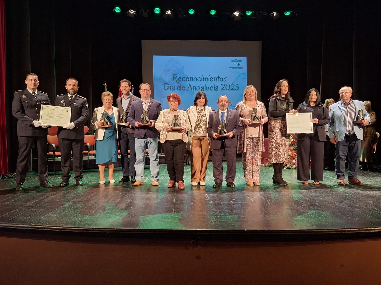 La entrega de los reconocimientos por el 28F en Puente Genil, en imágenes