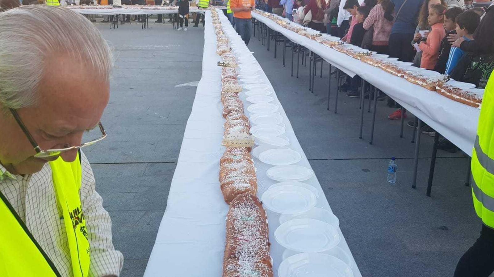 Roscón de Reyes gigante de Guillena.