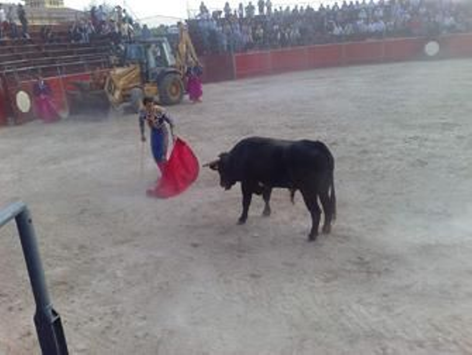 La Junta abre expediente informativo para aclarar la corrida de la excavadora en Píñar