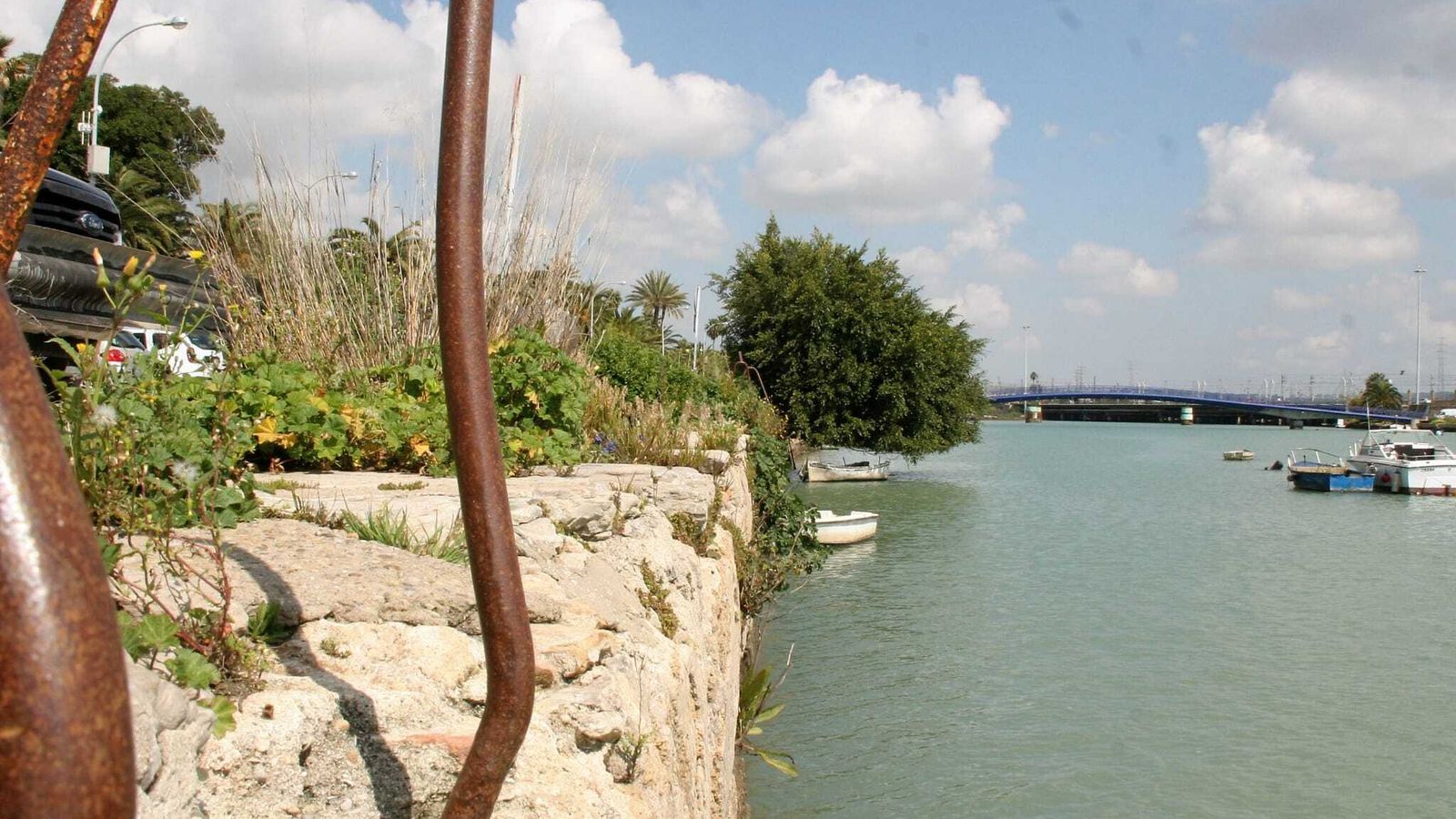 Otra imagen del estado del muelle más antiguo de El Puerto.