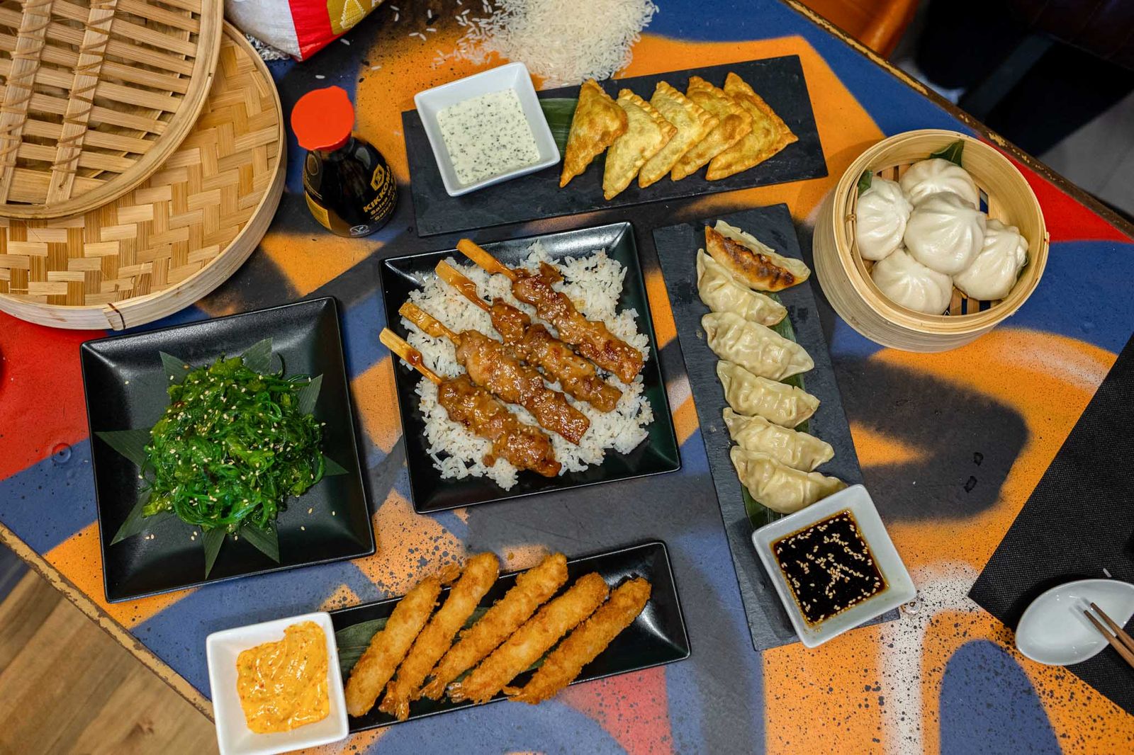 Platos de Onakasita Yatai