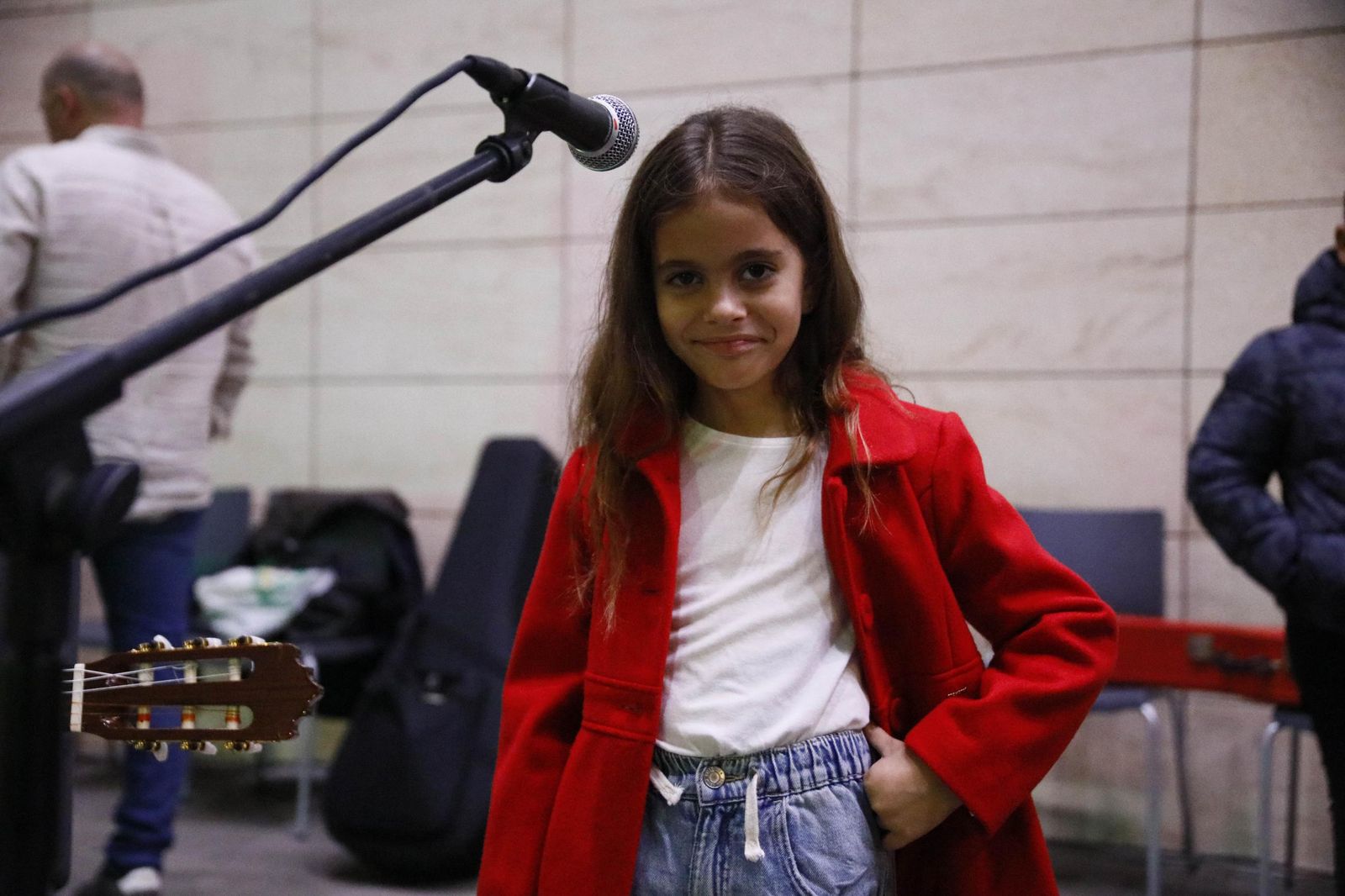 Las imágenes del encendido de la iluminación navideña en el Hospital Torrecárdenas de Almería