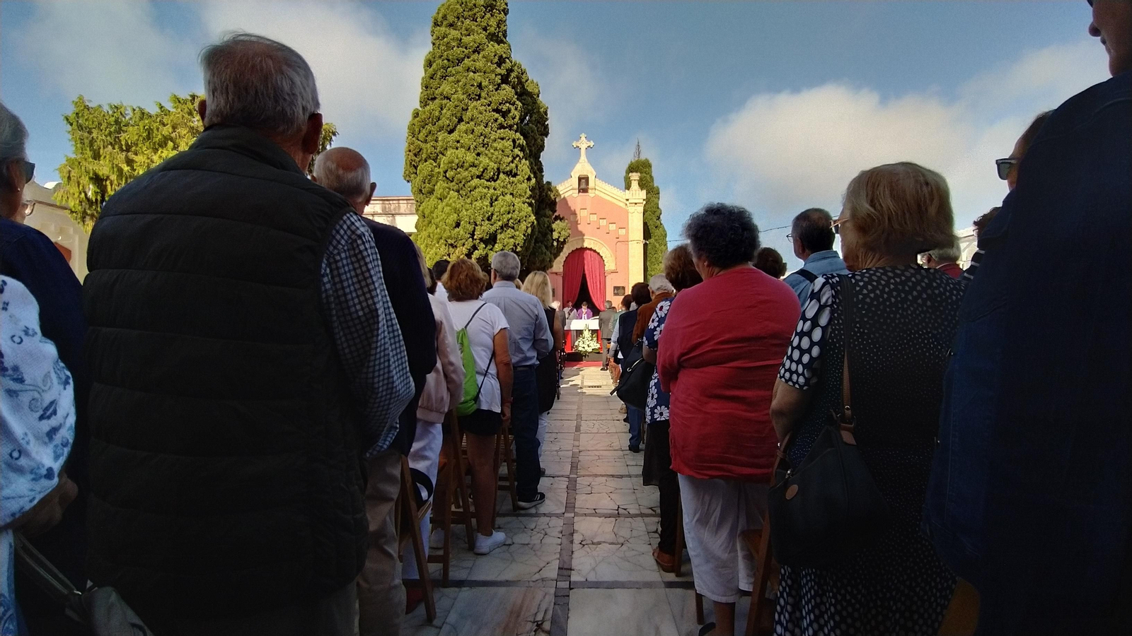 Día de los Difuntos en el cementerio de la ciudad de San Fernando